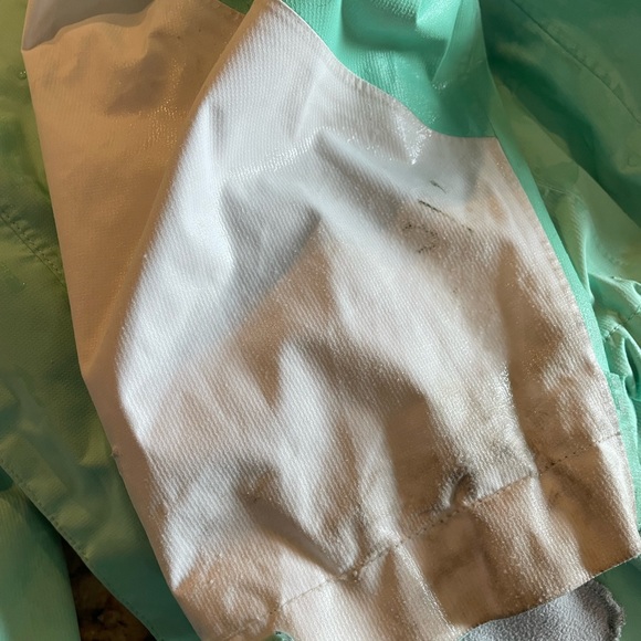 Amazing sea-foam green white coat - 2 in 1 - can wear together or separate - Picture 5 of 5